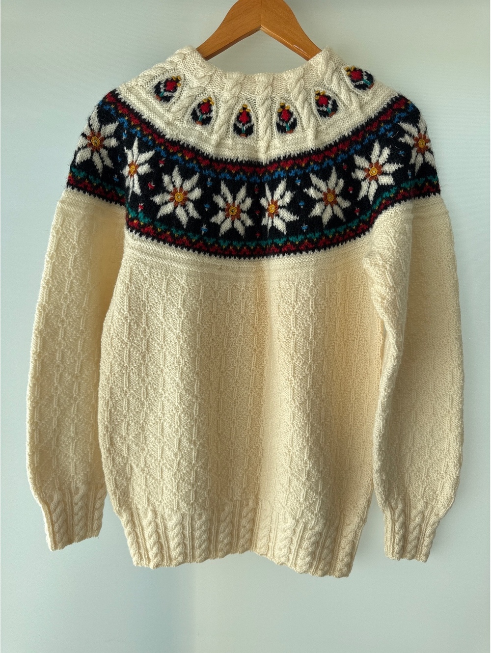 Vintage Dale of Norway Wool Sweater Womens L 44 Fair Isle Skandia of Vail - Picture 2 of 3